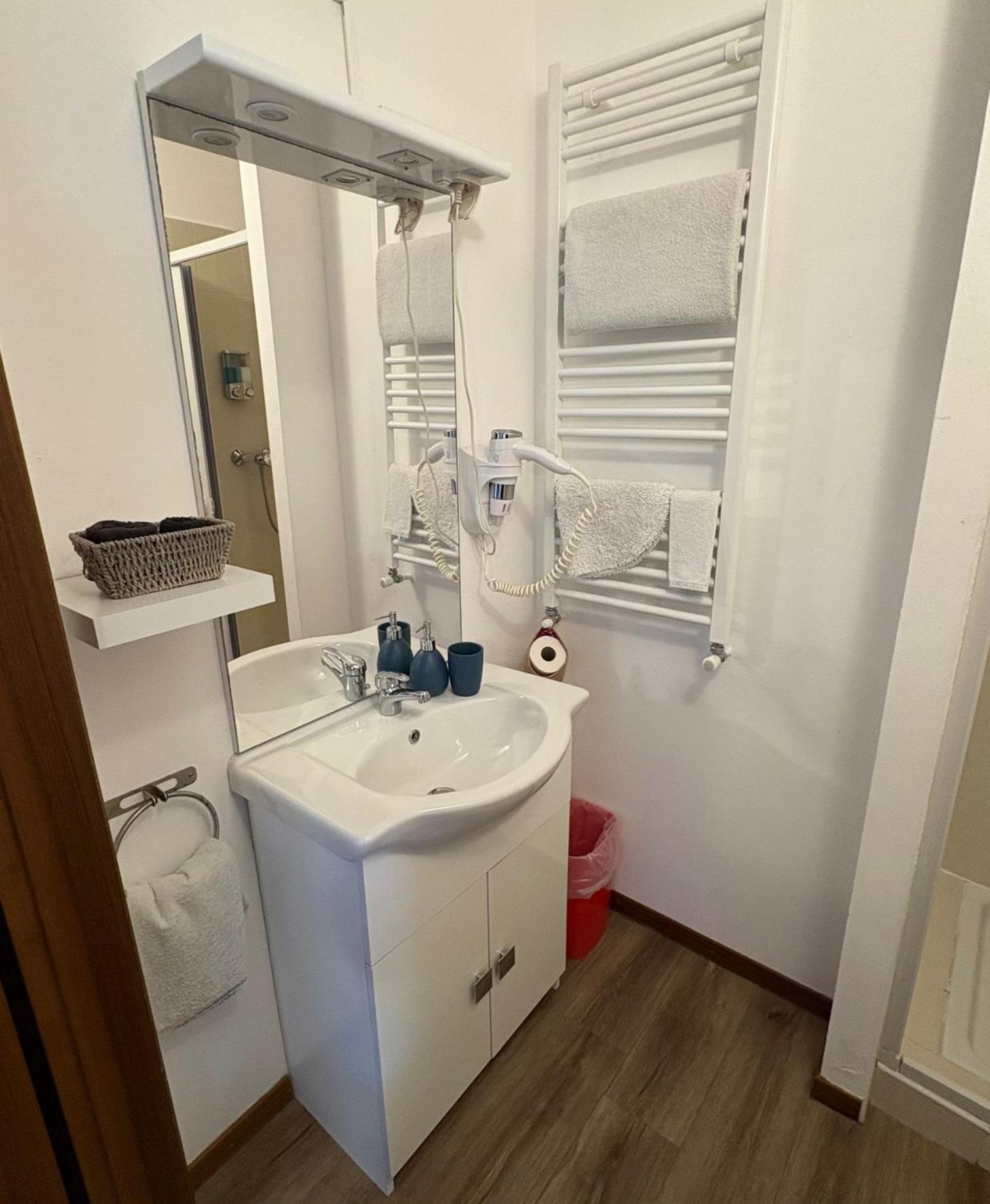 B&B Il Ciliegio Lomnago Εξωτερικό φωτογραφία